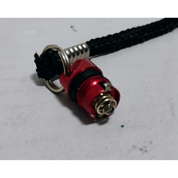 VINTAGE MAGLITE SOLITAIRE WINSTON MINI KEYCHAIN FLASHLIGHT LOT TESTED WORKING - Picture 6 of 8